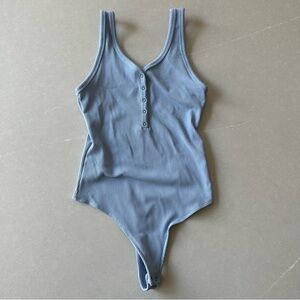*Never Worn* Abercrombie & Fitch Ribbed Body Suit | Buttons | Size Small